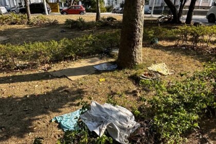Praça do Liceu: Sujeira, confusões e cenário de destruição