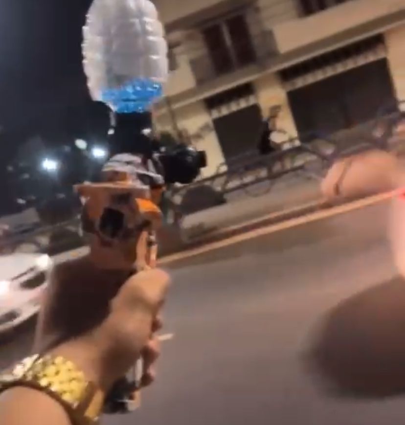 Polícia orienta pessoas que estão sendo atacadas com armas de gel em Campos a procurar delegacia