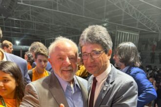 Lula pede voto para Professor Jefferson em Campos