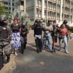 Confusões, confrontos e prisão de deputado marcam dia de desocupação da Uerj