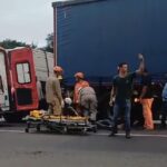 Ciclista é atropelado por caminhão na descida da Ponte General Dutra, em Guarus