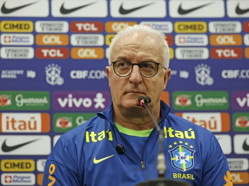 Polícia realiza operação em Itaperuna contra estelionatários que se passavam por técnico da seleção e ex-jogadores para aplicar golpes