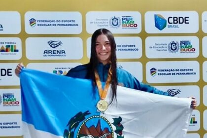 Nadadora campista Nicole de Thuin é campeã brasileira nos Jogos Estudantis