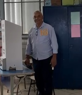 Fabrício Lírio vota em Campos e afirma que estará no segundo turno