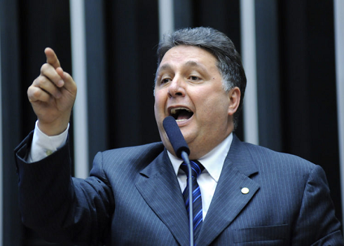 STJ suspende condenação que impedia Garotinho de ser candidato a vereador do Rio