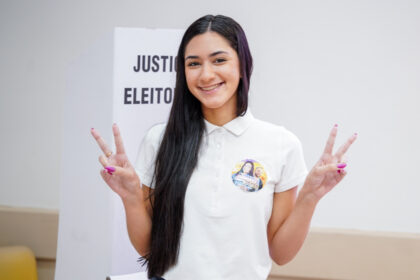 Única mulher na Câmara, vereadora mais jovem da história e uma das mais votadas; conheça Thamires Rangel