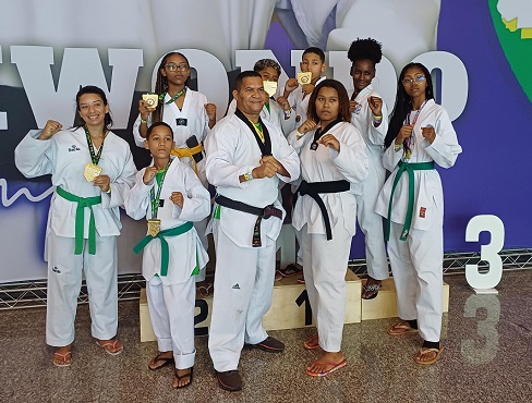 Atletas de Quissamã conquistam oito medalhas, sendo 4 de ouro,  na 16ª Copa América de Taekwondo