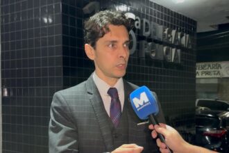 Pai acredita no filho e contrata advogado, autuação por feminicídio, imagens do acidente: veja novos detalhes sobre o caso de estudante que atropelou a mãe