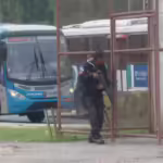 Tiroteio no Rio fecha a Avenida Brasil por mais de 2 horas, deixa uma pessoa morta e outras 5 feridas