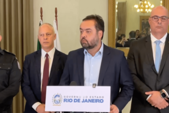 Cláudio Castro cobra apoio de Lula após cenário de guerra no Rio: “Sem integração é difícil obter o resultado que se espera”