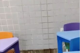 Chuvas alagam sala de aula em escola municipal de Campos