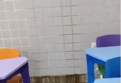 Chuvas alagam sala de aula em escola municipal de Campos