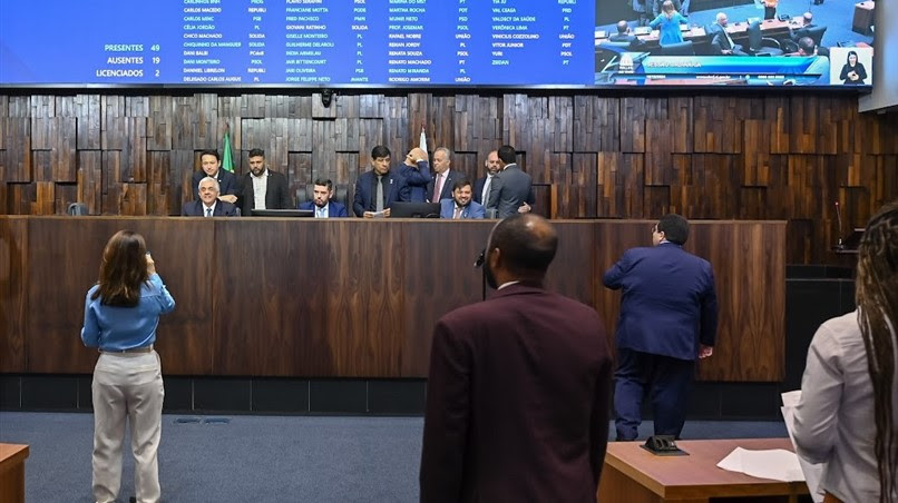 Alerj aprova projeto para reinserir pais de pessoas com deficiência no mercado de trabalho