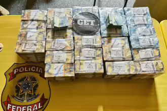 PF prende homem com cerca de R$ 2 milhões que seriam usados para compra de votos