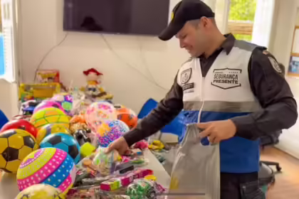 Segurança Presente de Campos arrecada brinquedos para o Dia das Crianças