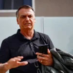 Bolsonaro sente fortes dores e é atendido com urgência em hospital do RN