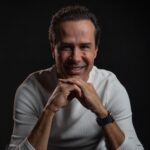 Vendas e empreendedorismo: Fundador da Ricardo Eletro em Campos no dia 13