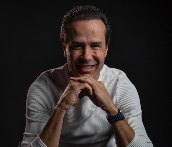 Vendas e empreendedorismo: Fundador da Ricardo Eletro em Campos no dia 13