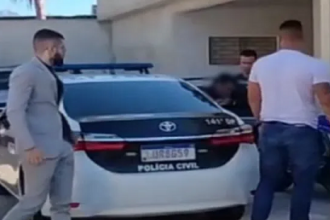 Servidor da Prefeitura suspeito de esfaquear a ex-companheira é preso pela Polícia Civil
