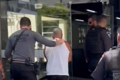 Polícia Civil prende homem que matou esposa com golpes de foice e escondeu corpo dentro de fossa, em Campos