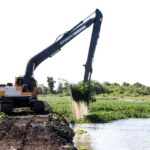 Quissamã realiza limpeza periódica do Canal Campos/Macaé