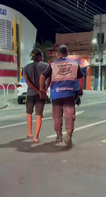 Homem é preso após agredir esposa no centro de Campos