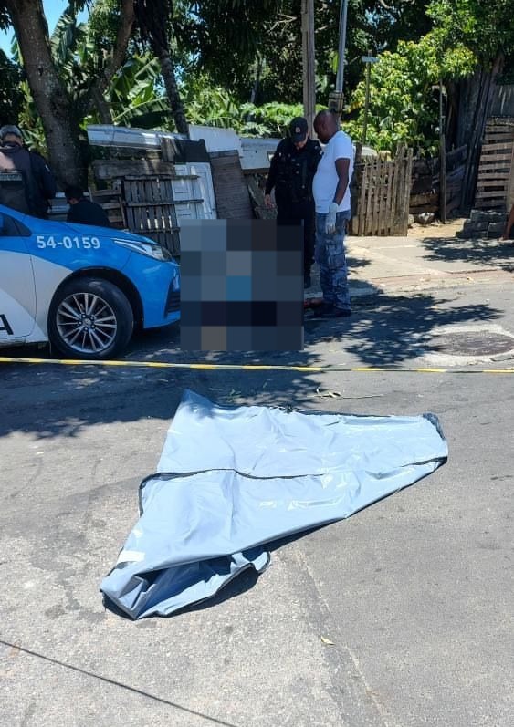 Homem é assassinado a tiros em Campos