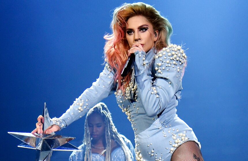Lady Gaga será atração de megashow na praia de Copacabana em 2025