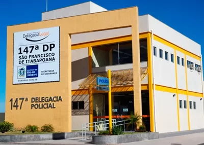 Polícia prende seis pessoas que haviam invadido residência em Santa Clara após troca de tiros