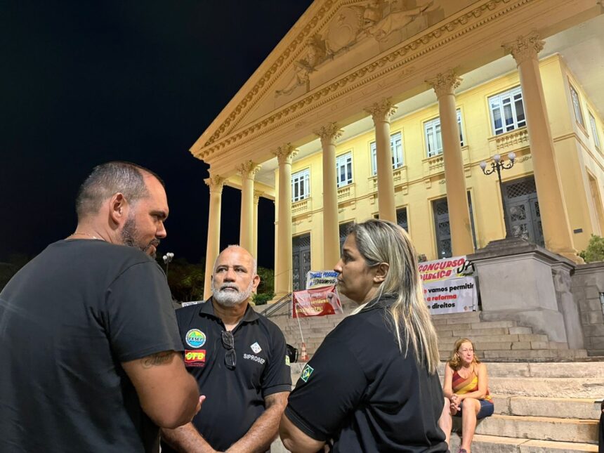 Marquinho Bacellar marca reunião com Siprosep após protestos contra rombo no PreviCampos