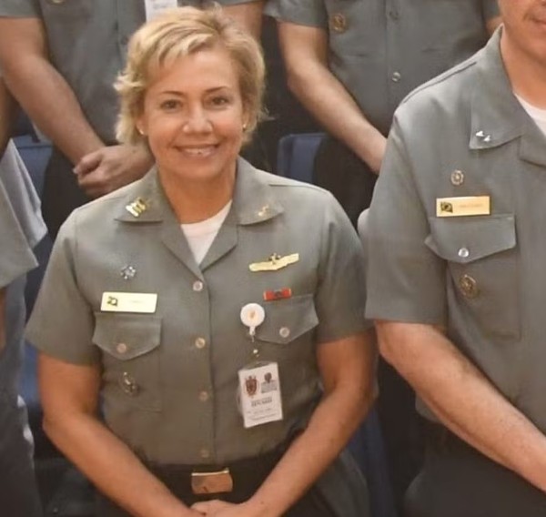 Capitão da Marinha morre após ser baleada no Hospital Naval Marcílio Dias