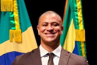 Kassiano Tavares, vereador mais votado de Campos, é diplomado