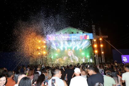 Feira Literária de Quissamã registra mais de 5 mil visitantes só nas primeiras duas horas 
