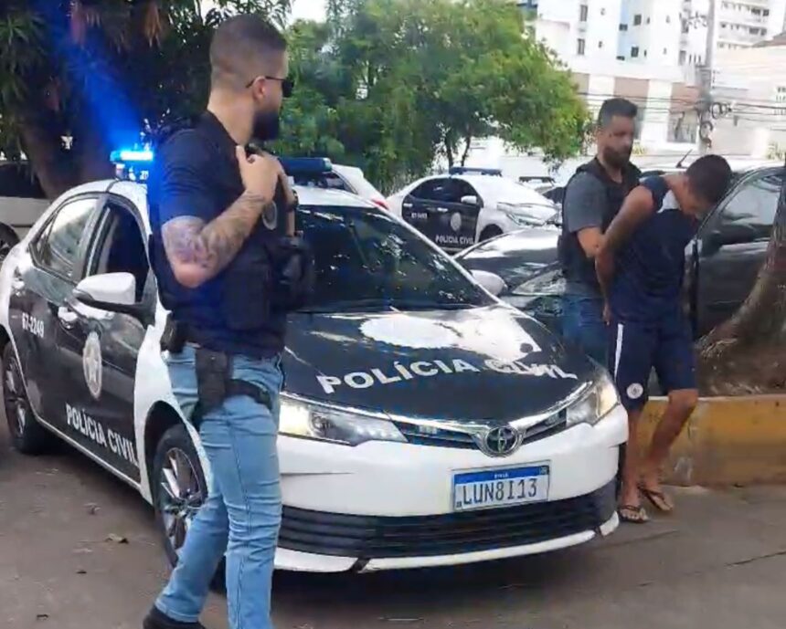 Polícia Civil prende suspeitos de invadirem casa, em Campos, e roubarem mais de 100 mil reais em joias