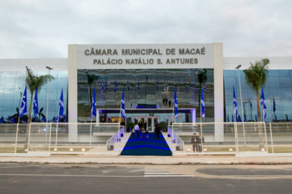 Câmara Municipal de Macaé terá que substituir 132 funcionários comissionados por concursados após decisão da Justiça