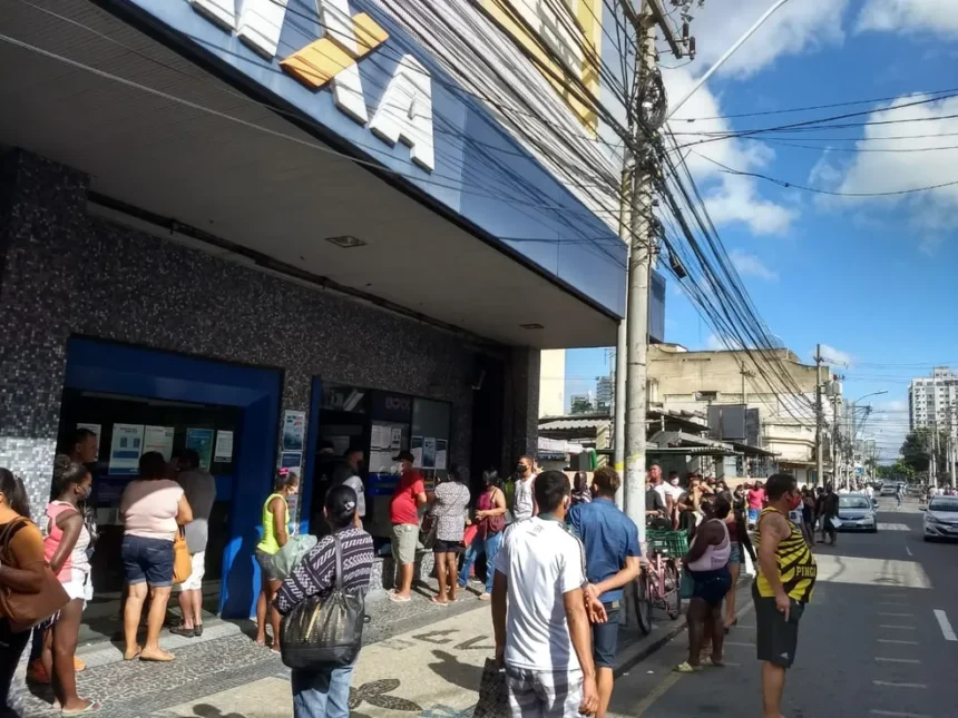 Bancos irão atender em horários reduzidos no final de ano