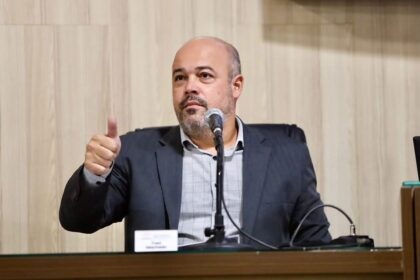 Câmara de Campos aprova recomposição salarial de servidores municipais