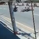 Imagens mostram exato momento de acidente entre duas motos, em Campos