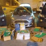 PRF apreende mais de 30kg de maconha e 1440 frascos de “lança-perfume” dentro de carro durante blitz na BR-101, em Casimiro de Abreu