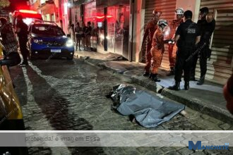 Jovem suspeito de matar sogro em São João da Barra se entrega à polícia