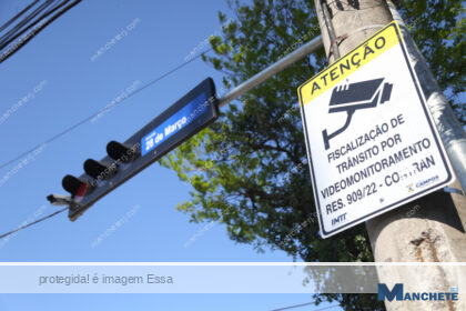 É fake news a informação sobre aplicação de multas em sinais após as 22h em Campos