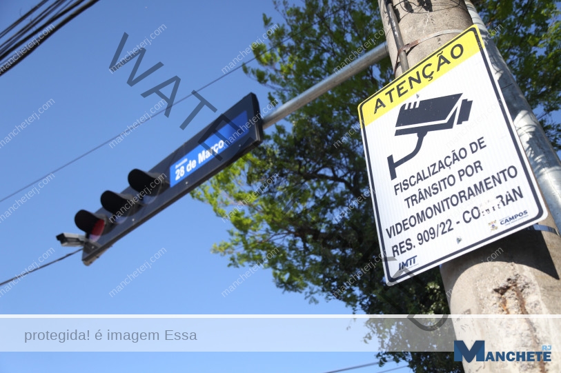 É fake news a informação sobre aplicação de multas em sinais após as 22h em Campos