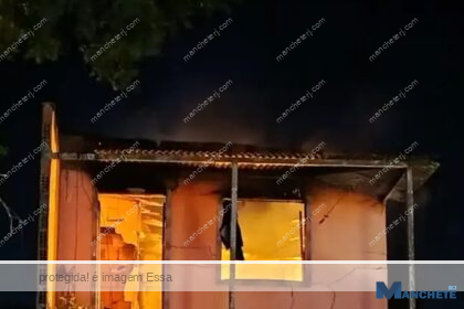 Homem fica ferido após incêndio dentro de residência em SFI
