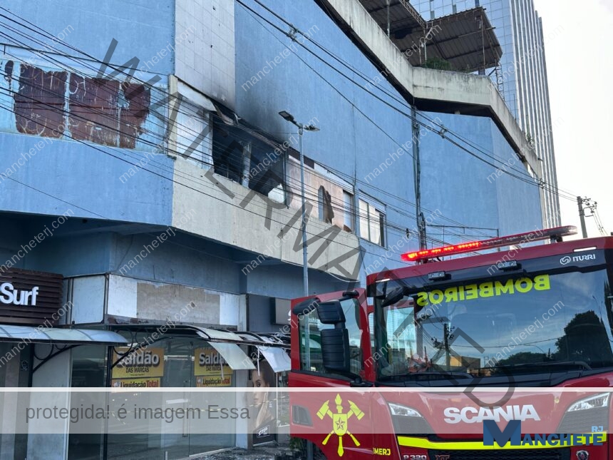 Pânico e correria marcam incêndio criminoso dentro de loja no Campos Shopping