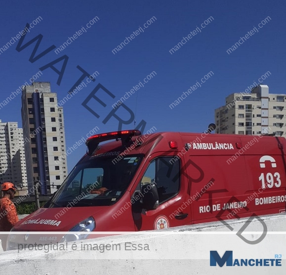 Casal fica ferido após acidente na Ponte Leonel Brizola, em Campos
