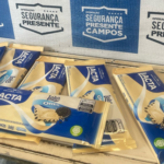 Homem é preso após furtar seis barras de chocolate da Lojas Americanas, em Campos
