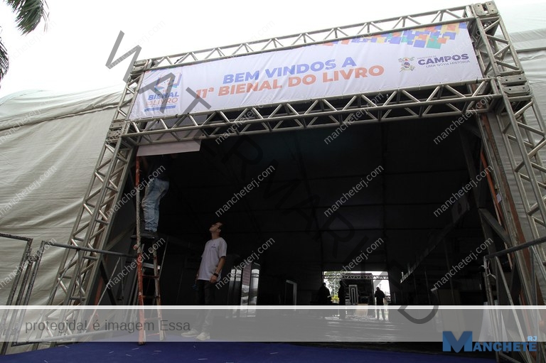 Grupo de escritores de Campos prepara boicote à Bienal após suposta negligência da organização: “Não nos sentimos respeitados”