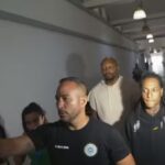 Rapper Oruam é preso novamente após polícia encontrar foragido da Justiça na casa dele