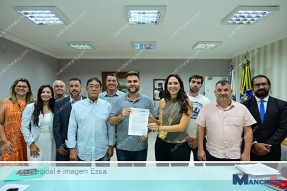 Após 17 anos de espera, Prefeitura de Campos assina TAC para convocar 365 aprovados de concurso do Programa Saúde da Família