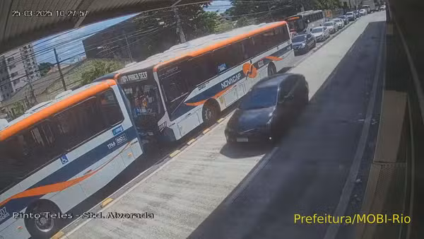 Motorista que atropelou e matou adolescente de 17 anos em faixa exclusiva do BRT é exonerado do Governo do RJ